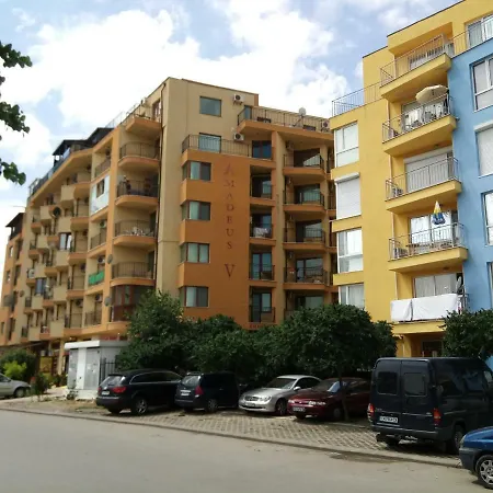 2-Комн Апартаменты В Солнечном Берегу, Амадеус 5 * סאני ביץ'
